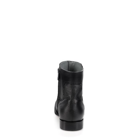 Men's black Chelsea boots